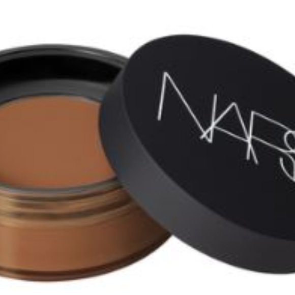 NARS LIGHT REFLECTING SETTING LOOSE POWDER IN SABLE - Picture 1 of 6